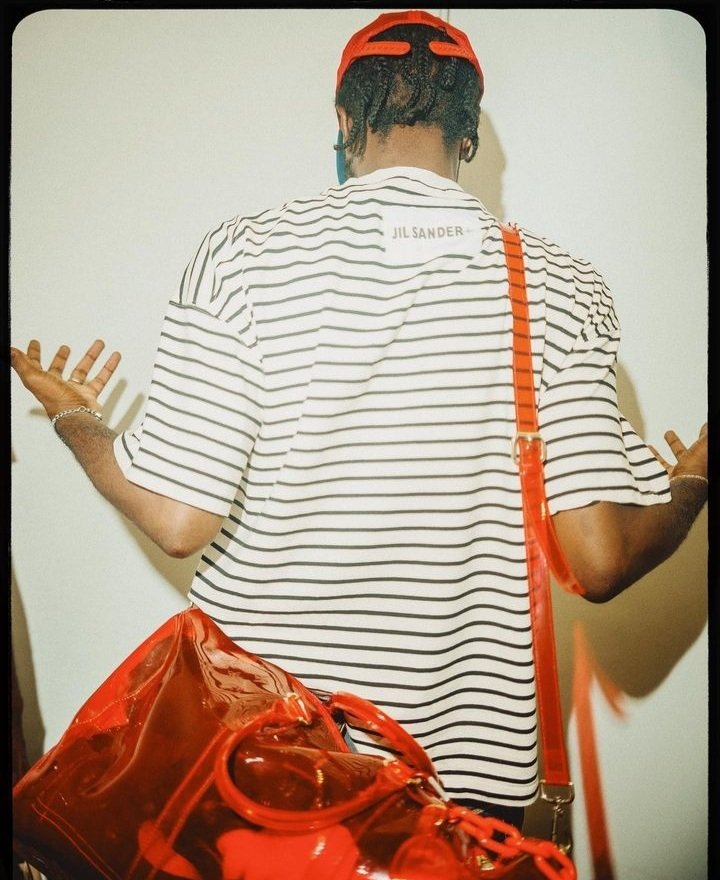 OLVYEMI's tweet image. #LVers