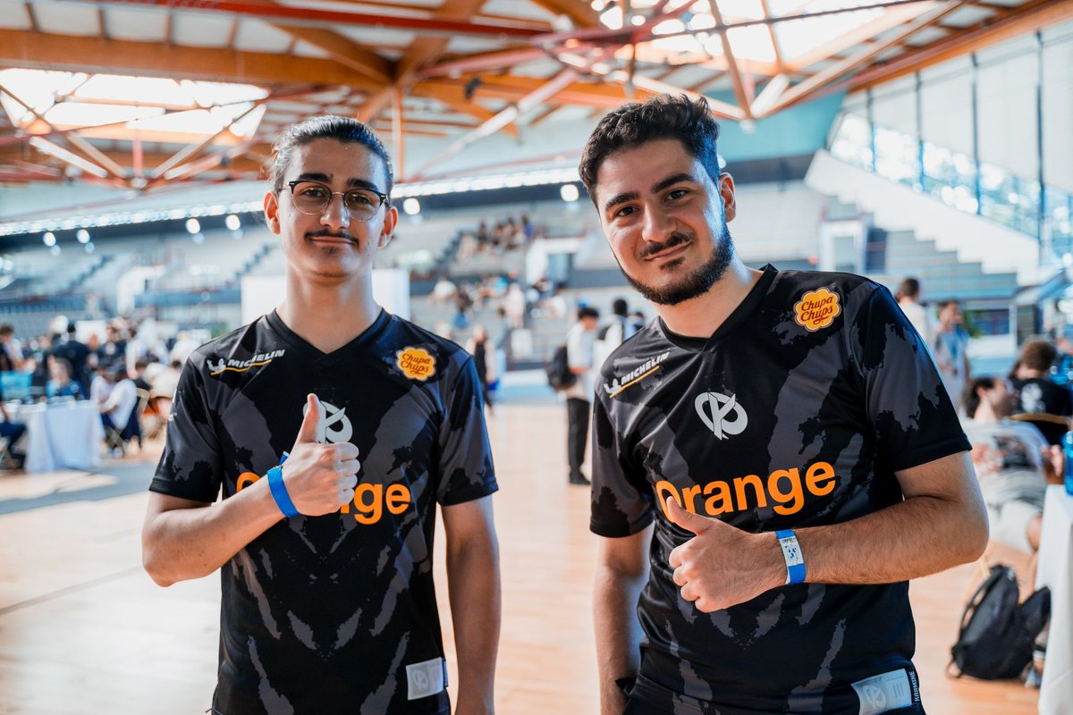 YanisGBA 📸 (@yanisgba) on Twitter photo Première fois que je travaille pour <a href="/KarmineCorp/">Karmine Corp</a> c’était un grand moment pour moi, je tiens à les remercier pour la confiance !
Par contre ne croyez pas que je vais m’arrêter là…
Je suis pas là pour rigoler… Première fois que je travaille pour <a href="/KarmineCorp/">Karmine Corp</a> c’était un grand moment pour moi, je tiens à les remercier pour la confiance !
Par contre ne croyez pas que je vais m’arrêter là…
Je suis pas là pour rigoler…