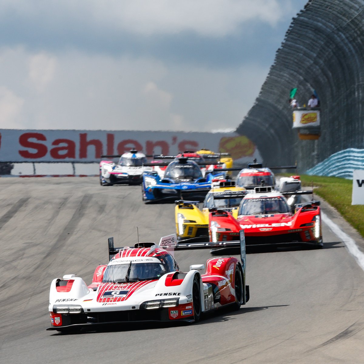 PorscheRaces's tweet photo. #IMSA - 🏆 VICTORY 🏆 for @Mathjaminet and @NickTandyR in the No. 6 #PorschePenskeMotorsport #Porsche963. Congratulations to customer team @WrightRac1ng. The No. 16 #Porsche #911GT3R finished P3 in GTD class https://t.co/hIfKKNSw78