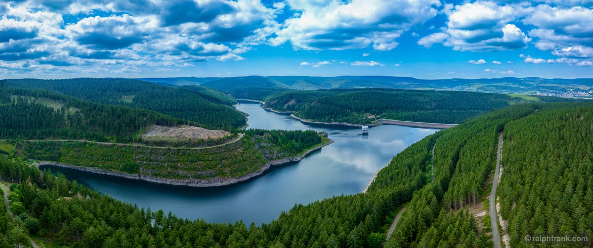 An aerial view of the Schmalwasser dam in Thuringia.  As usual, I put the picture together from six shots. #pano #panophotos #thuringia #tambachdietharz #schmalwasser #dam #thuringia #airphoto #airphotography #aerialphoto #drone 
@PanoPhotos #morethanphotography