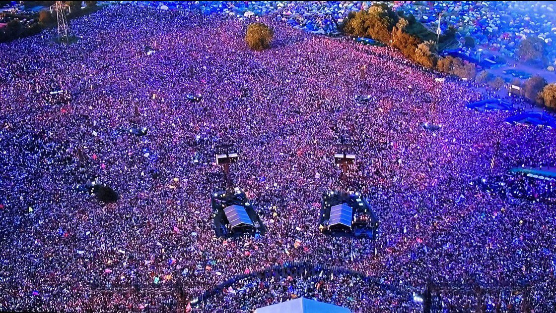 The crowd for Elton John at Glastonbury 🤯