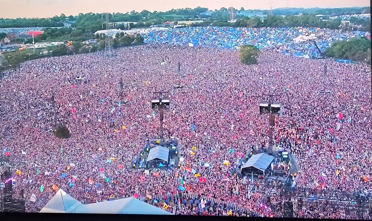 DNSYE_podcast's tweet image. …also it’s nice to see that Elton has got every head coach that’s served during the Pozzo era tickets 

#watfordfc #glastonbury2023