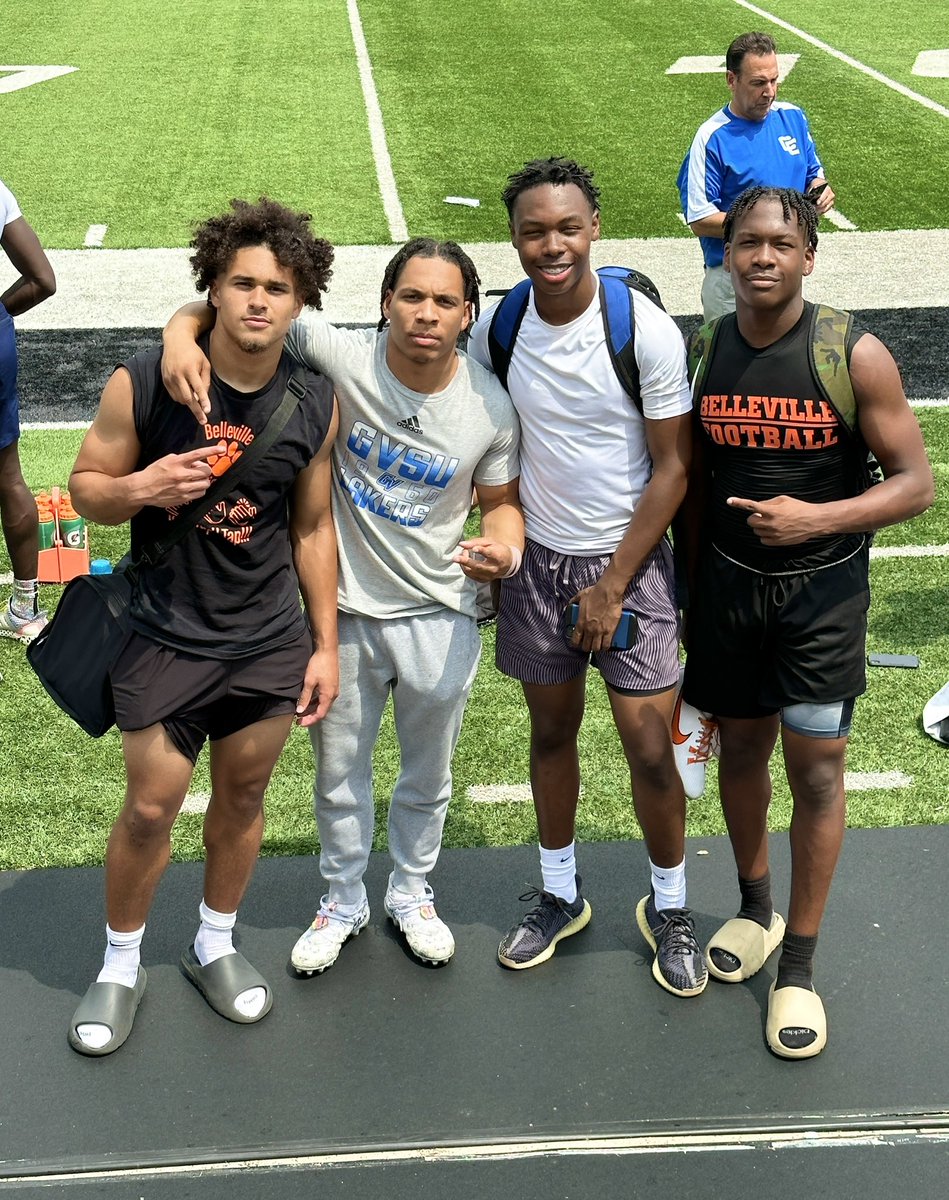 Julian Johnson tweet media