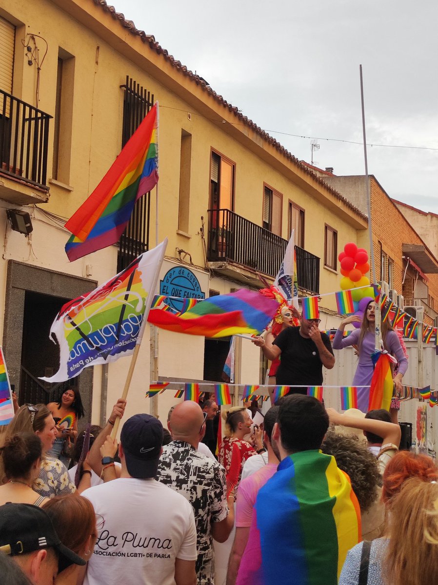 Montu_Diverso's tweet photo. ¡Que viva Parla visible y orgullosa!
¡Qué bien le sientan los colores del arcoiris a nuestra ciudad! 🏳️⚧️🏳️🌈😍
¡En nuestros derechos ni un paso atrás!
#OrgulloLGTBI #ParlaDiversa #ParlaOrgullosa #ParlaConOrgullo #RedArcoirisParla https://t.co/wEqikamwT0