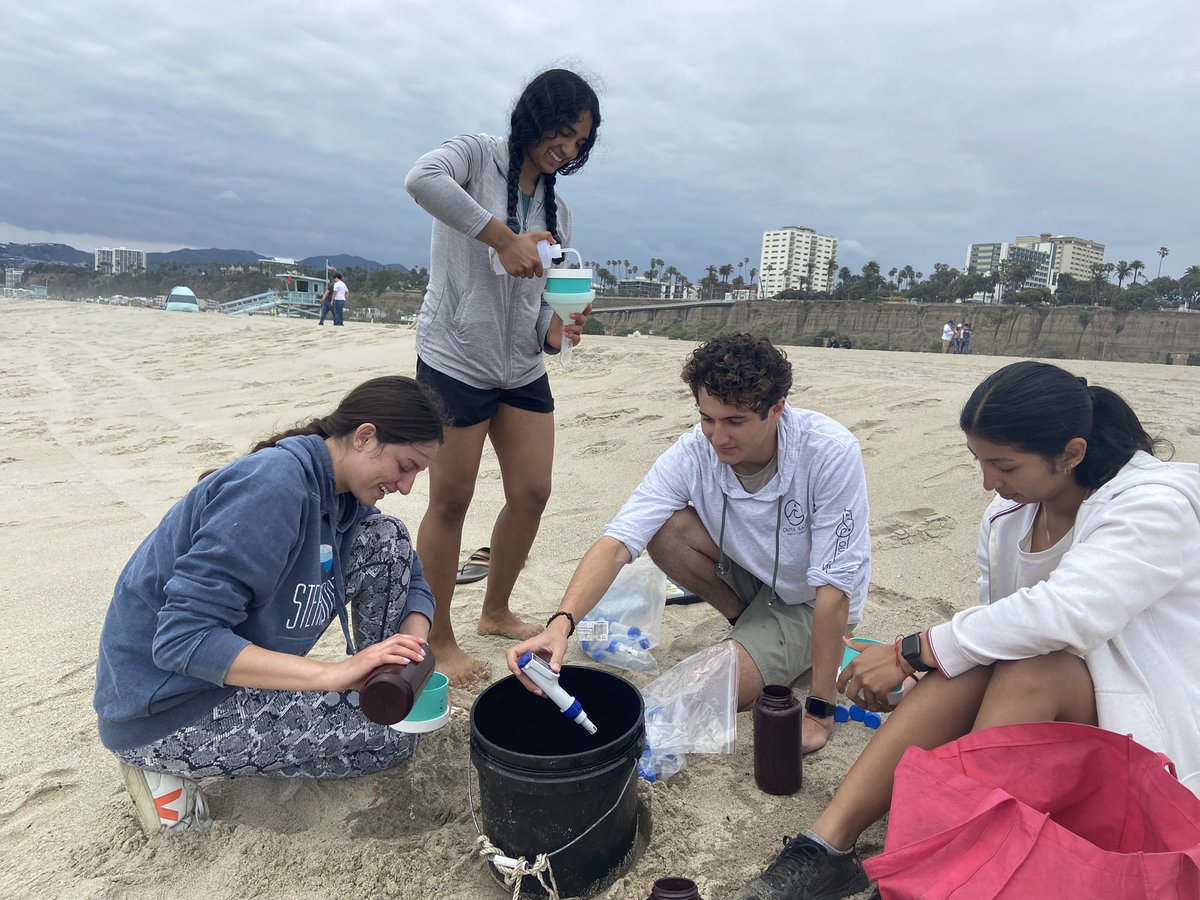 amberrbratcher's tweet photo. Wrapped up another successful summer session of research last week with my CRI students. They’ve done great work studying the diversity of phytoplankton found around coastal Santa Monica Bay! @SeaverLMU https://t.co/JL7MgOhXGt