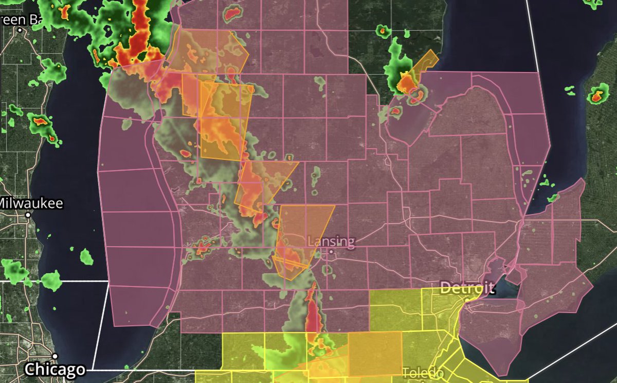 Several watches and warnings in effect through Lower Michigan right now -- track the latest storm alerts here clickondetroit.com/weather/2023/0…