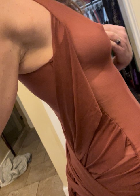 I love this dress 💗   https://t.co/KFD0xwBZzc https://t.co/f98P32cnwy