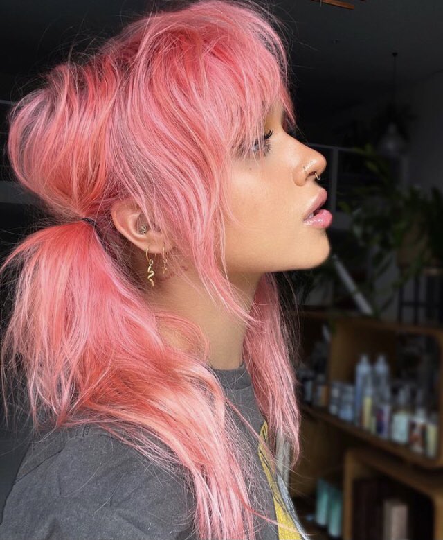 Take inspiration from this romantic pony with pops of peachy-pink colour! Styled with <a href="/ghdNorthAmerica/">ghd North America</a> tools.