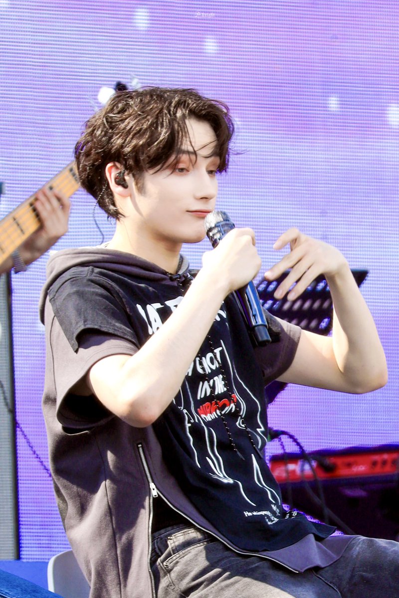 230611 위버스파크
🌻
#휴닝카이 #HUENINGKAI 
#TXT #TOMORROW_X_TOGETHER 
#투모로우바이투게더