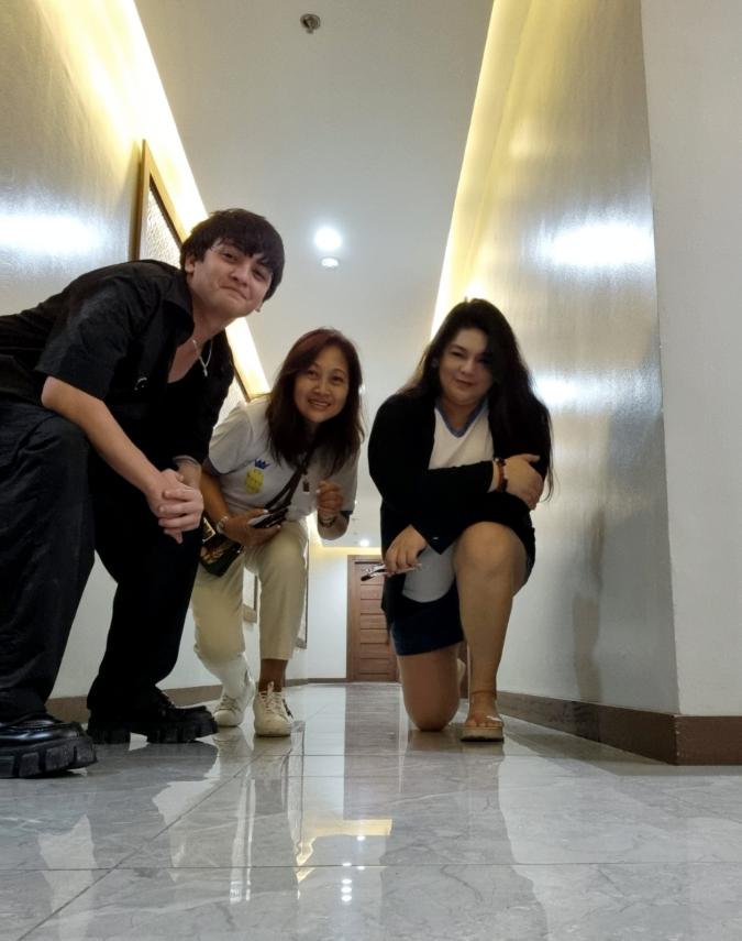 vworksevents's tweet photo. Some snapshots with @imsethfedelin & mommy @biancalapus together with friends from the media and #franseth supporters who surprised Seth for his upcoming birthday at the #pinyafestival in #OrmocCity. #SethFedelin #biancalapus #vworks https://t.co/RFPIlC4ktr