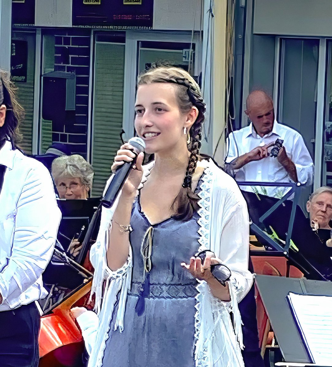 Heute durfte ich unsere Rätsel-Rallye auf der Veranstaltung "Langen erleben" der @StadtGeestland vorstellen. Die Rallye habe ich mit <a href="/KunzeGIA/">GIA - Games Institute Austria</a> konzipiert und kann mit #Actionbound gespielt werden. 30 Rätsel können auf der 3 km Strecke gelöst werden. Ab 8 Jahren geeignet. #twlz