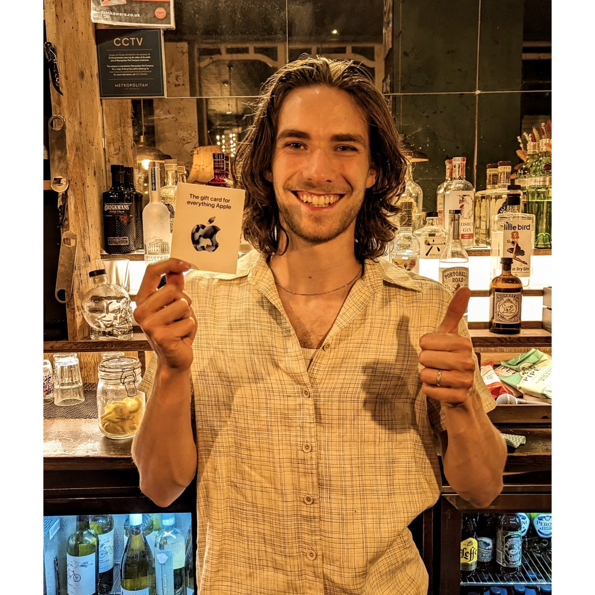 We love to recognise and reward the success  here at the NXH. Our supervisor Errol recently scored 100% on our latest mystery guest visit! Errol is heading back to uni soon and we thought we'd give him a little something towards his new Mac Book for his hard work 😊