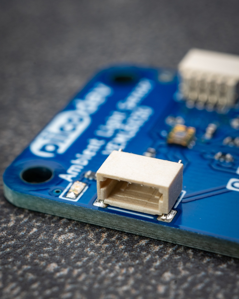 CoreElecAU's tweet image. Control your project based on light conditions with the #PiicoDev Ambient Light Sensor. A great tool for sensing nightfall or overcast conditions with the onboard #VEML6030 sensor boasting 16-bit precision. Learn more about our #AmbientLightSensor here: coreelec.io/r2