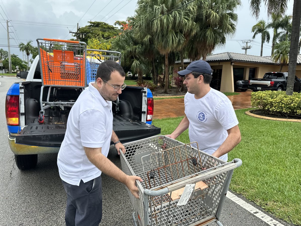 AmbCabrera's tweet photo. 🌧️ Rain or shine, #TeamCabrera was hard at work today beautifying our district &amp; removing illegal dumping in our community. 🛒 

If you see illegal dumping in your neighborhood, please report it to 311 or call our office at ☎️ 305-267-6377 

#FlaPol #DadeFirst https://t.co/ajQRThNash