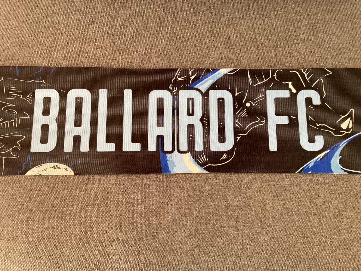 I really like the new scarf... I'm a bit concerned it's jinxed though... C'mon, @GoBallardFC! Let's Go!!! Save the scarf!
#BallardFC #UpTheBridges