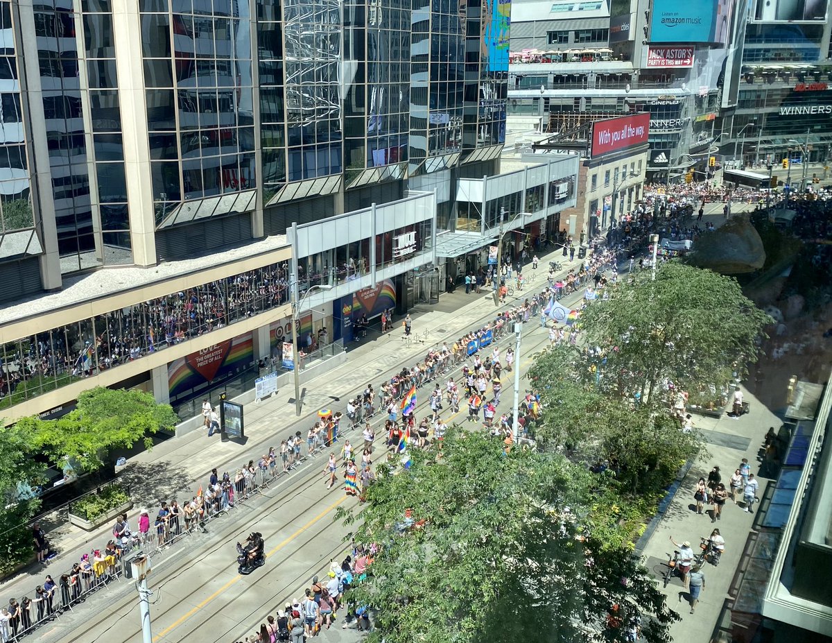 Busy Sunday at the International #PublicPolicy Association @_IPPA_ College meeting in Toronto (with the #Pride2023 Parade right beneath us)!🏳️‍🌈 Promising #ICPP6 ahead.
