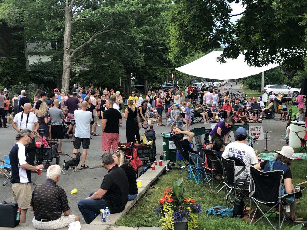 Way to come out for a good cause, Beacon Hill!