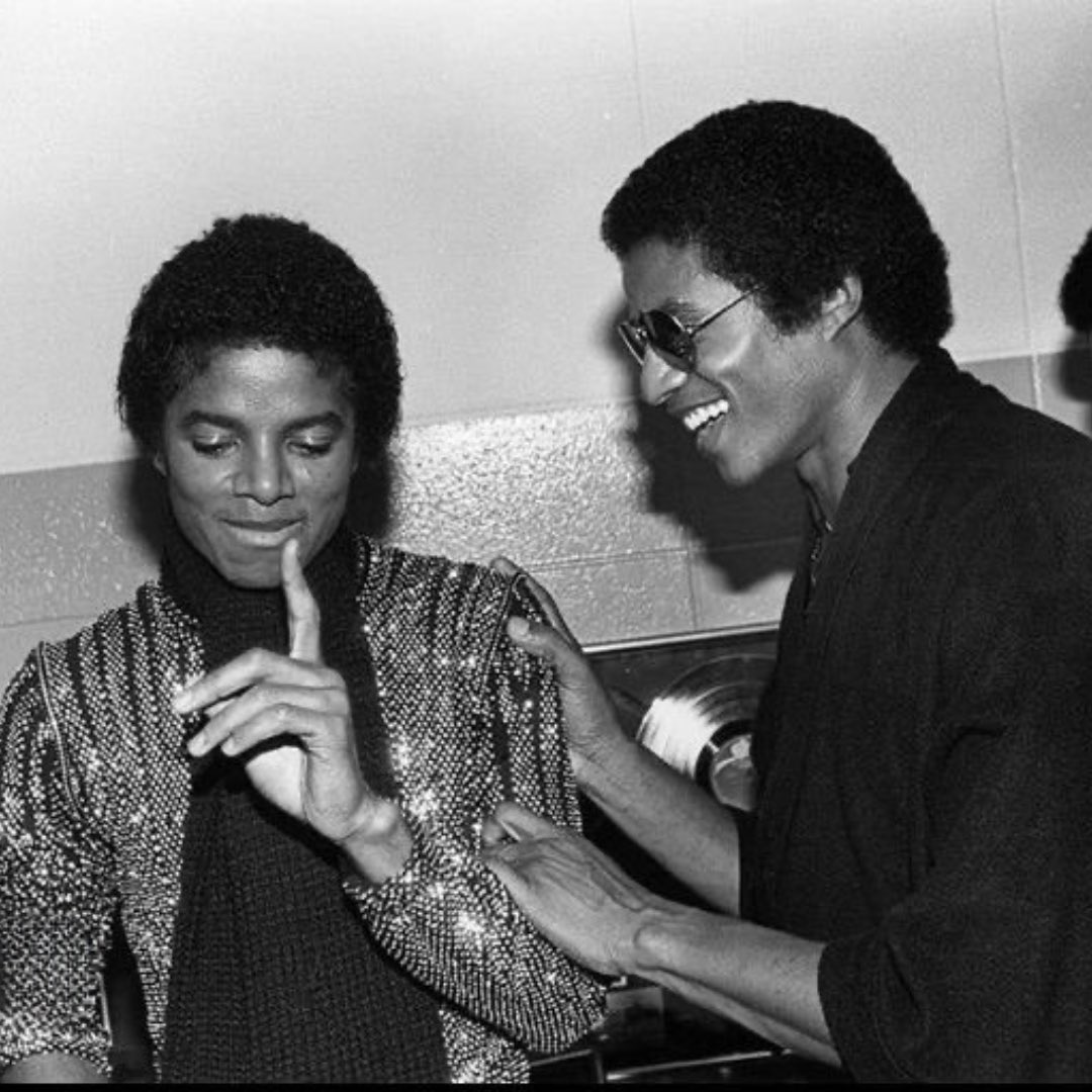 Jackie Jackson (@jackiejackson5) on Twitter photo ๐ง๐ต๐ฒ๐ฟ๐ฒ'๐ ๐ป๐ฒ๐๐ฒ๐ฟ ๐ฎ ๐ฑ๐ฎ๐ ๐๐ต๐ฎ๐ ๐ด๐ผ๐ฒ๐ ๐ฏ๐ ๐๐ต๐ฎ๐ ๐ ๐ฑ๐ผ๐ป'๐ ๐๐ต๐ถ๐ป๐ธ ๐ฎ๐ฏ๐ผ๐๐ ๐บ๐ ๐ฏ๐ฟ๐ผ๐๐ต๐ฒ๐ฟ, ๐ฏ๐ฒ๐ฐ๐ฎ๐๐๐ฒ ๐ต๐ฒ'๐ ๐ฎ๐น๐น ๐ฎ๐ฟ๐ผ๐๐ป๐ฑ ๐๐.๐๏ธ ๐ง๐ต๐ฒ๐ฟ๐ฒ'๐ ๐ป๐ฒ๐๐ฒ๐ฟ ๐ฎ ๐ฑ๐ฎ๐ ๐๐ต๐ฎ๐ ๐ด๐ผ๐ฒ๐ ๐ฏ๐ ๐๐ต๐ฎ๐ ๐ ๐ฑ๐ผ๐ป'๐ ๐๐ต๐ถ๐ป๐ธ ๐ฎ๐ฏ๐ผ๐๐ ๐บ๐ ๐ฏ๐ฟ๐ผ๐๐ต๐ฒ๐ฟ, ๐ฏ๐ฒ๐ฐ๐ฎ๐๐๐ฒ ๐ต๐ฒ'๐ ๐ฎ๐น๐น ๐ฎ๐ฟ๐ผ๐๐ป๐ฑ ๐๐.๐๏ธ
