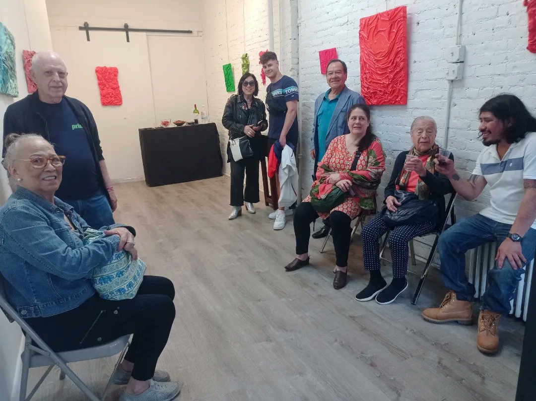 HMOYANO's tweet photo. 2023- NYC "JADITE GALLERIES" (Manhattan) US
@jaditeart
10th Ave Btw 46 - 47th St
Thank you very much to all Friends & people for coming!!! - Muchas gracias a todos los amigos/as y gente por venir!!!
#jaditegalleries #newyork #manhattan #usa🇺🇲 #opening #antoniomoyano #hmoyano https://t.co/Nu6B1Hm0l5