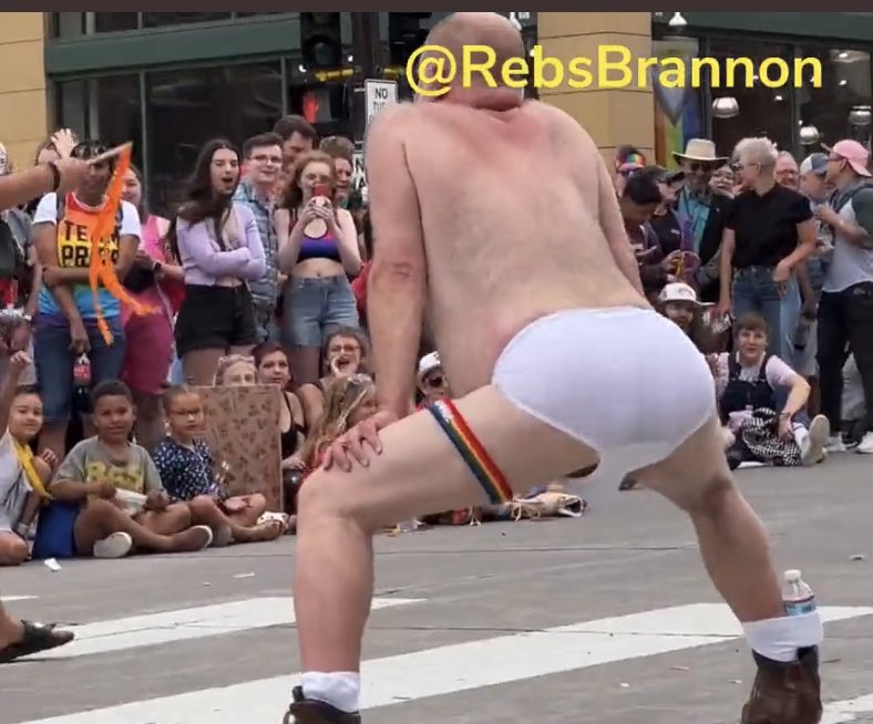 Oli London tweet media