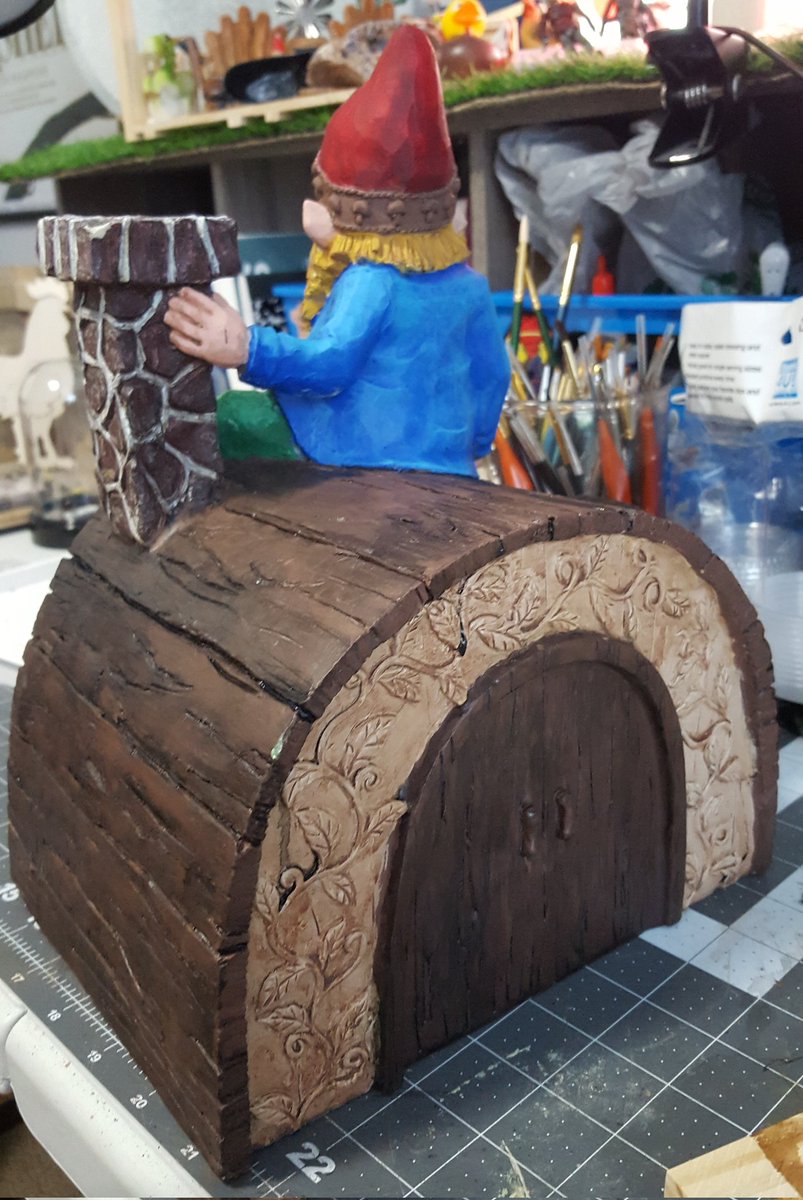 Roosterfish_'s tweet photo. Current work on the toad house.  So far lots of wet blending and washes.  #yardart #gnomes #frog #toadhouse #wip #workinprogress #acrylic #paint https://t.co/X9C9al4Lqi