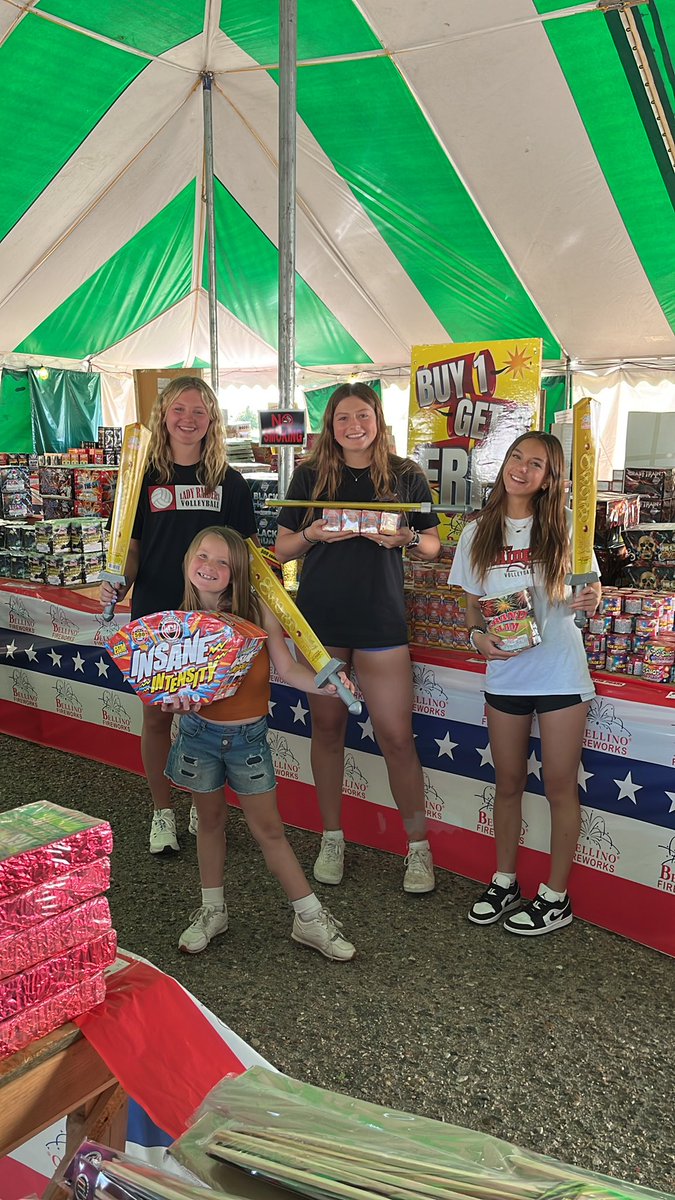 🧨First day of the Raider Athletics Firework Fundraiser!  We are here all “knight” and would love to be able to help you find some fireworks with Insane Intensity!  Hit a Grand Slam shopping with us!🧨
#Happy4thofJuly
#buy1get3free
@Sidney_Raiders @SidneyRaiderBC @TheBigBoy987