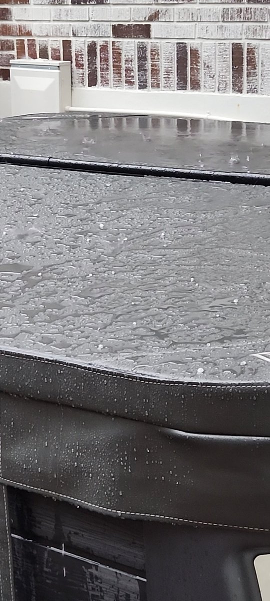 Pensive hail in the Highlands in Louisville #kyweather