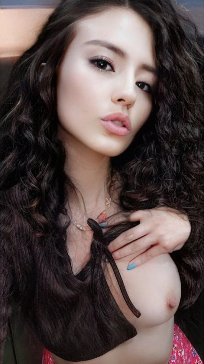 findlucyeve's tweet photo. I like to match 💋📷🍒 https://t.co/8Nr0vXt0cA