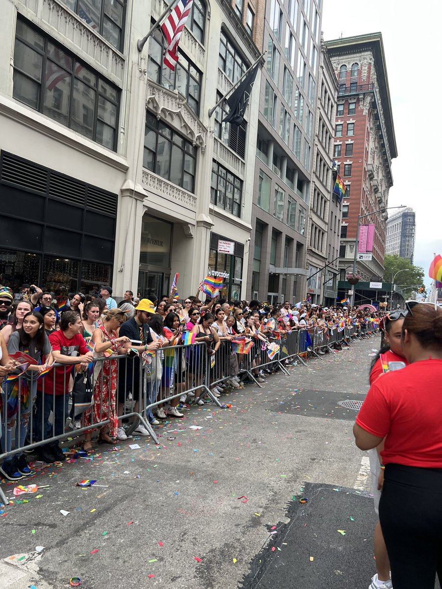 Daniella tweet media