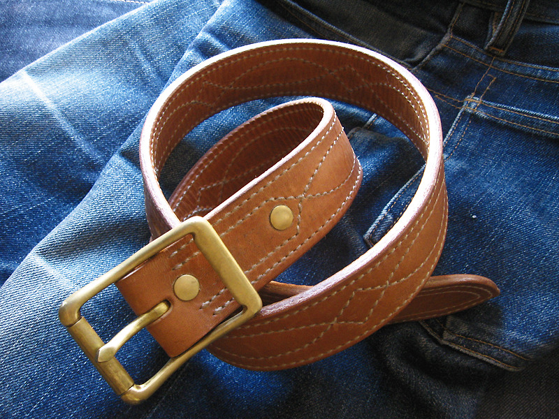 derek guy on X: some belts are designed to be worn with jeans but have  edge stitching or taper to a 1 width at some point (e.g., Western belts).  I think the