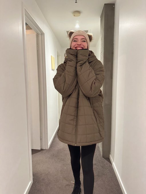 Expectation vs reality of winter attire ❄️ https://t.co/IsSfwzLpLa