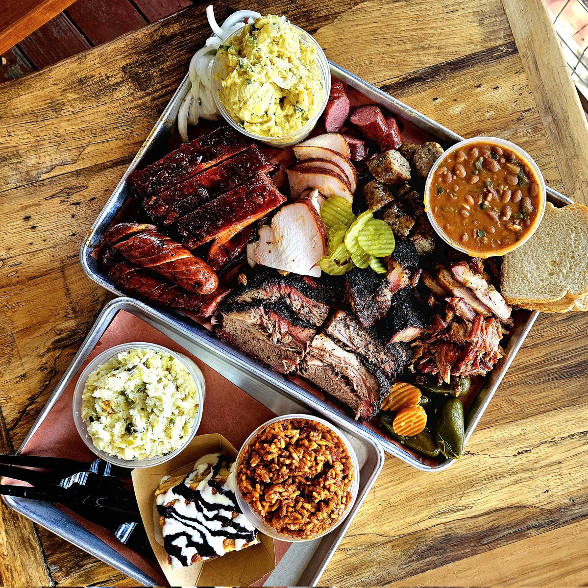 What a way to finish a 2-day mutil-stop San Antonio #BBQ crawl. All the goods at @PinkertonsBBQ. #ComeAndEatIt 🔥 #TexasBBQ #Brisket #Sausage #Ribs #turkey #barbecue #bbqlife