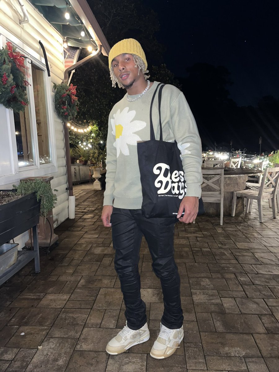 Chris Hunt tweet media