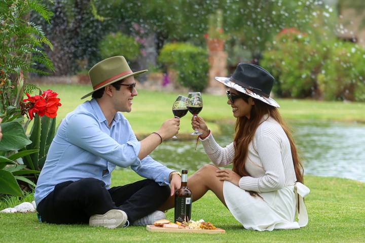 ElSoldelCentro_'s tweet image. #turismo | #2HORAS | La #rutadelvino en diferentes estados son un éxito y #Querétaro no es la excepción.🍷
Aquí el programa que estará disponible a partir de Julio del presente año⬇
elsoldelcentro.com.mx/circulos/turis…