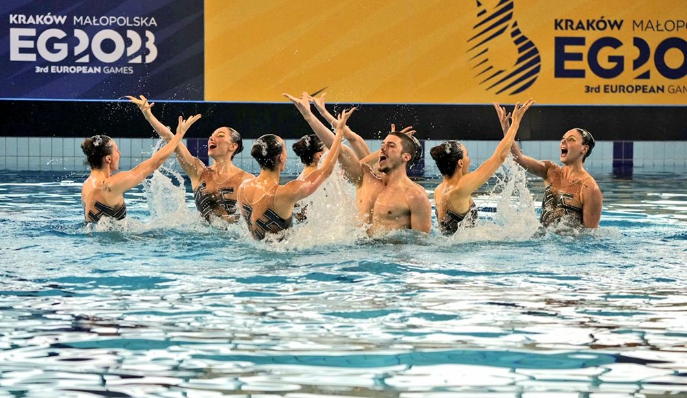giomalago's tweet photo. Altri podi agli #Eg2023! Argenti per Tomatis e Medici (Arrampicata), Team Free (Nuoto artistico), Giovannini/Timbretti Gugiu (Tuffi), Cassetta/ Sussarello (Padel). Bronzi firmati Bruno/Roner (Arco), Braidot (Ciclismo), Pappacena/ Sussarello (Padel), D'Angelo (Taekwondo). Grandi! https://t.co/tEIqHnImaj