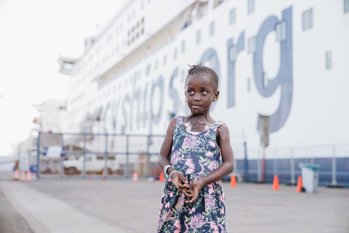 8-year old Satou suffered severe burns on her upper body and neck when her dress caught fire in their home. Satou recently received surgery on board the #GlobalMercy, and her mum now says she can’t wait to see her life change.

#SafeSurgery
#HopeAndHealing 
#MercyShips
