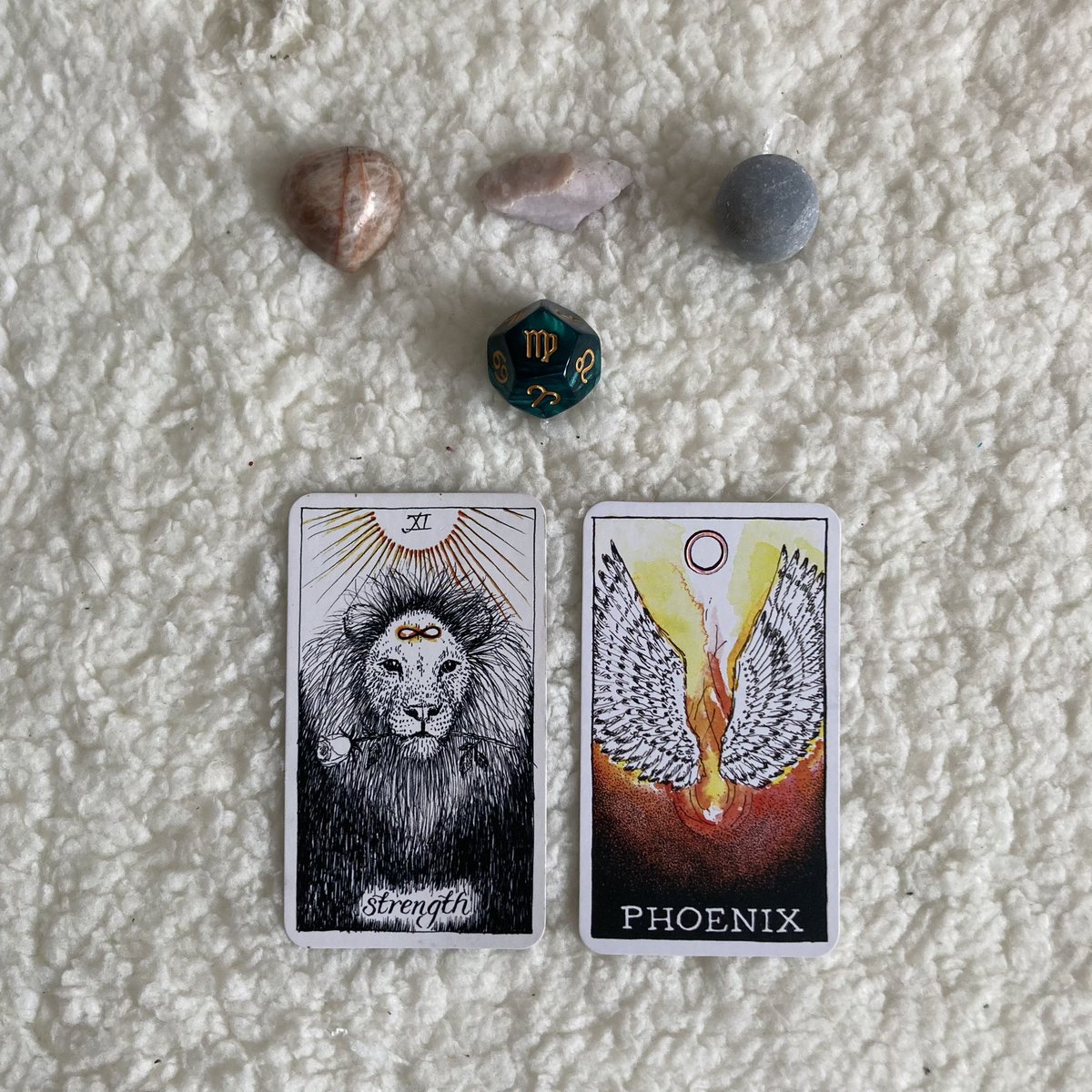 carlabraga___'s tweet image. virgem: dá pra renascer sem estar nos centros das atenções. chegou a hora de lidar com o desejo, a libido, a censura… tudo aquilo que te faz perder o controle e se tornar alguém esquisito, selvagem. quantas vezes você negou os próprios instintos? dessa vez, entenda que para…