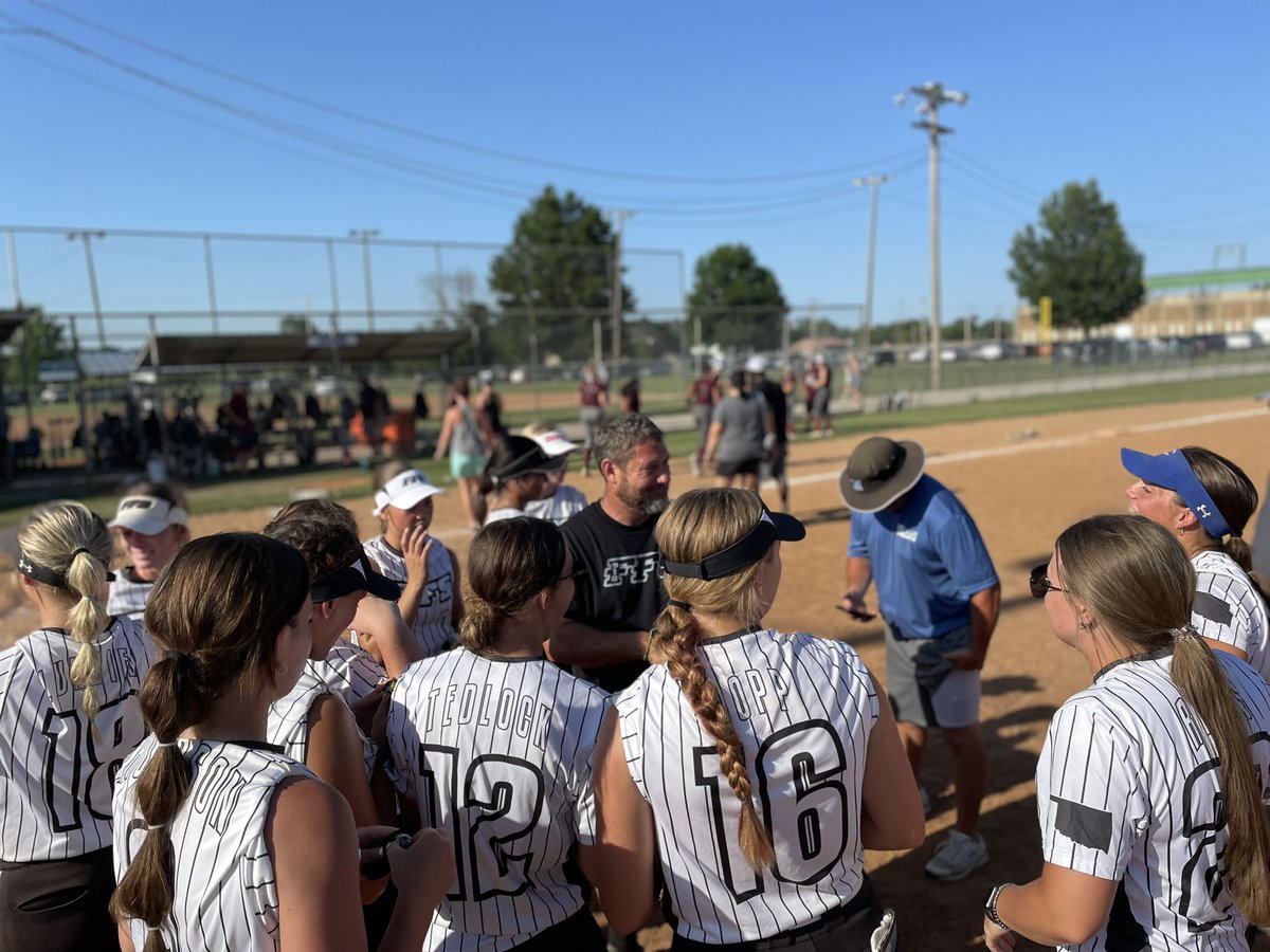 Chaz Wright 🌵 on Twitter "Ring them!!! 💍💍💍 Futures918 18U Softball