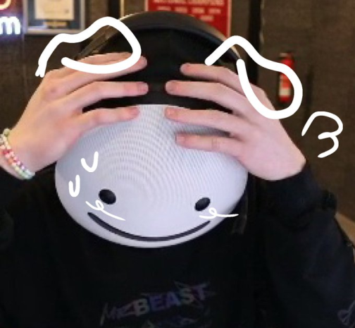 scumbursoot's tweet photo. @shuhualuvsss Think again, Bitch. https://t.co/7oGFgZvn8K