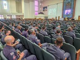 Milicias??????

RELIGIÃO, POLÍTICA E ELEIÇÃO
A disseminação de desinformação e de discurso de ódio com fins eleitorais e políticos tem um braço bastante forte nas igrejas neopentecostais. E o trabalho feito não é amador nem aleatório. Venho batendo nessa tecla há bastante tempo