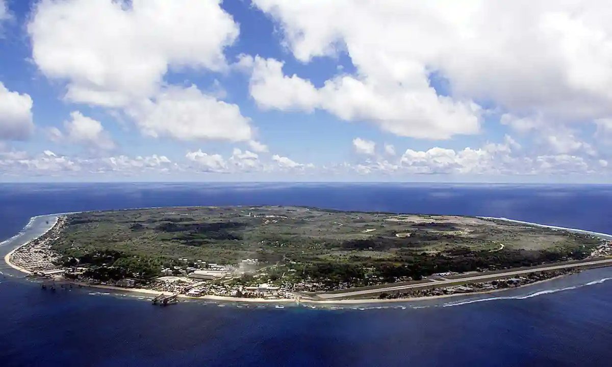 'Last refugee on #Nauru evacuated as Aust govt says offshore processing policy remains' ... at an annual cost of A$350m.

theguardian.com/australia-news… via @GuardianAus @BenDohertyCorro @edengillespie 

#auspol #PNG #Manus #refugees #Pacific @AusHumanRights