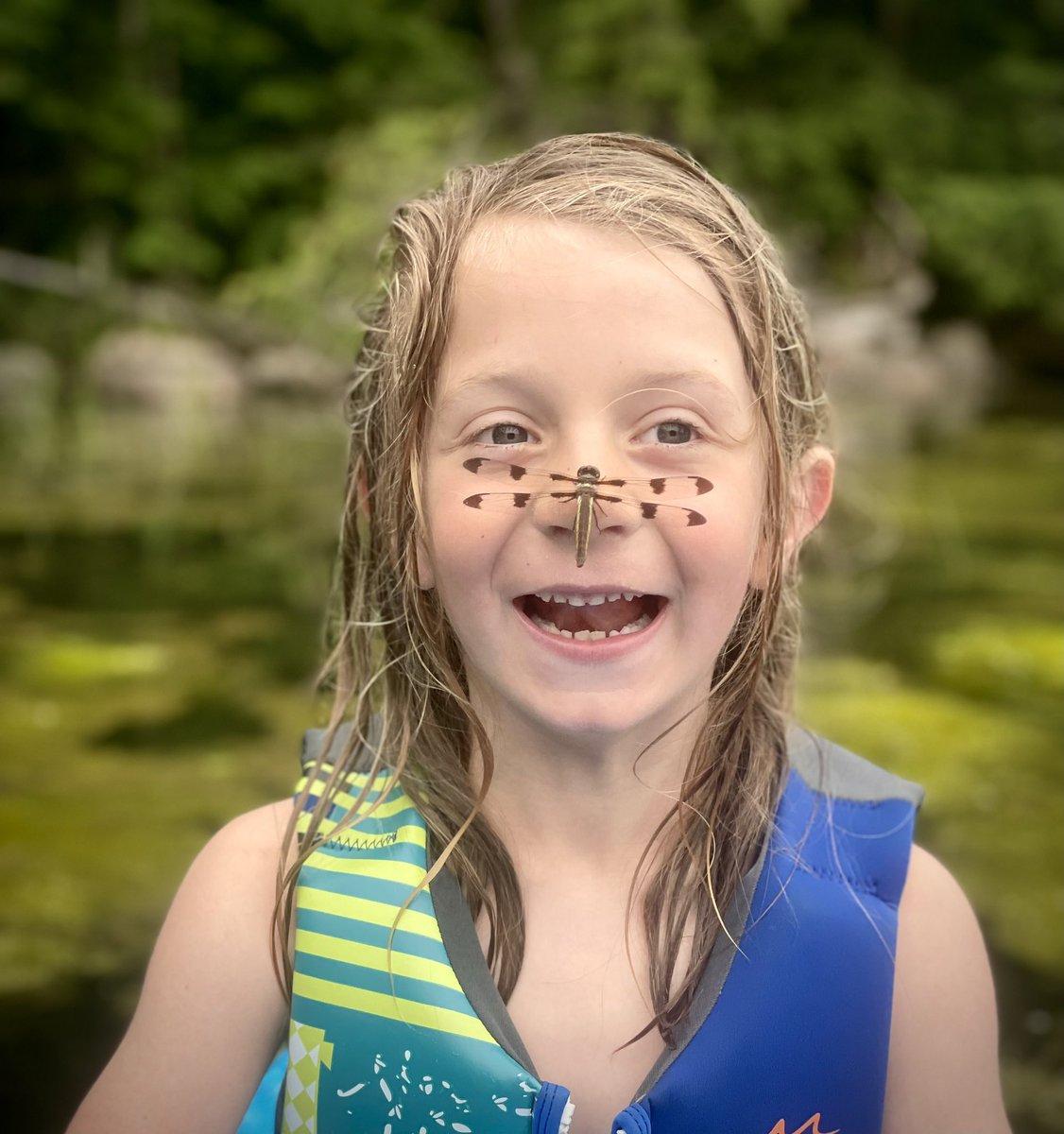 The littlest things can bring the biggest joys. W’s little buddy even enjoyed a little boat ride before taking flight…