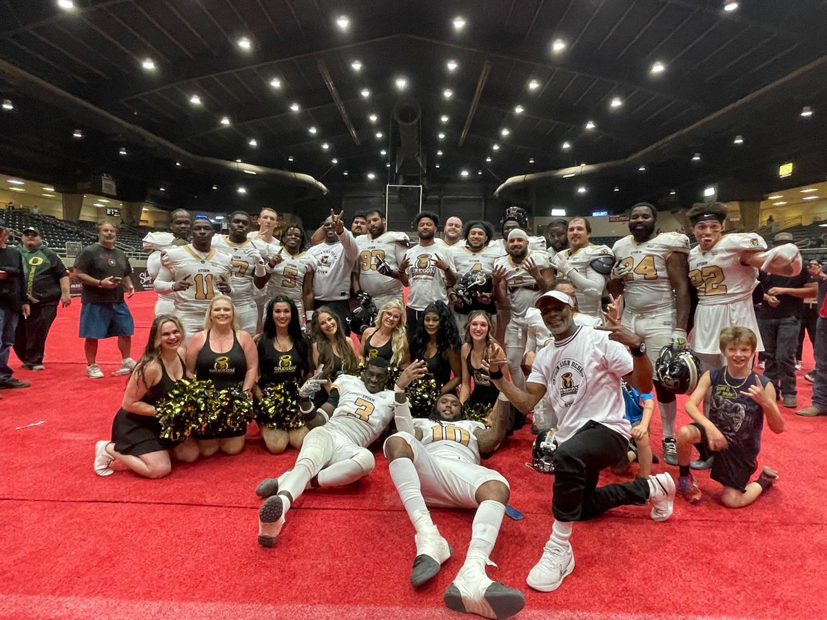 TraceeKTVZ's tweet image. We are headed to Idaho to win it all!

An @oregon_storm is Coming!!!!