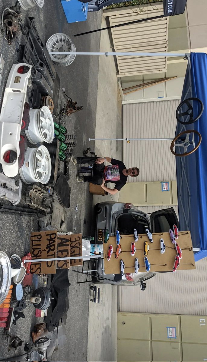 trashcanloli's tweet photo. Today at the JDM Marketplace we sold parts and plushies that I hand made 🤗 https://t.co/cNuzgplBid