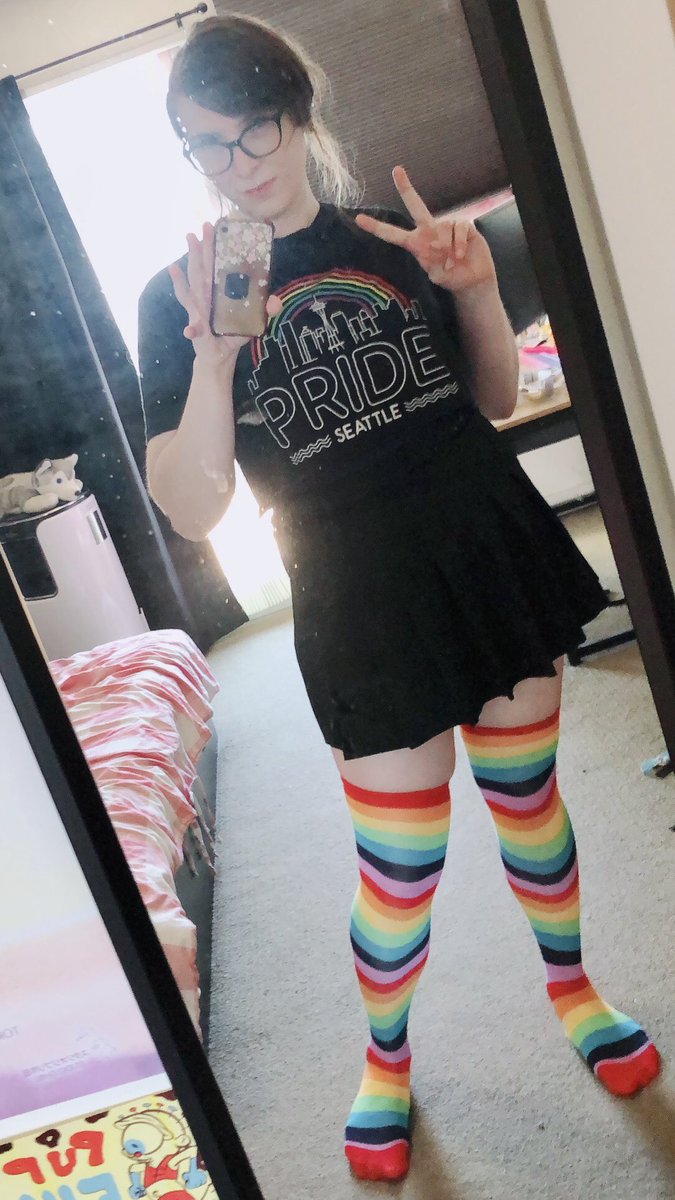 milkshakemutt's tweet photo. pooch pride smooch pride https://t.co/vo34dsLzNe