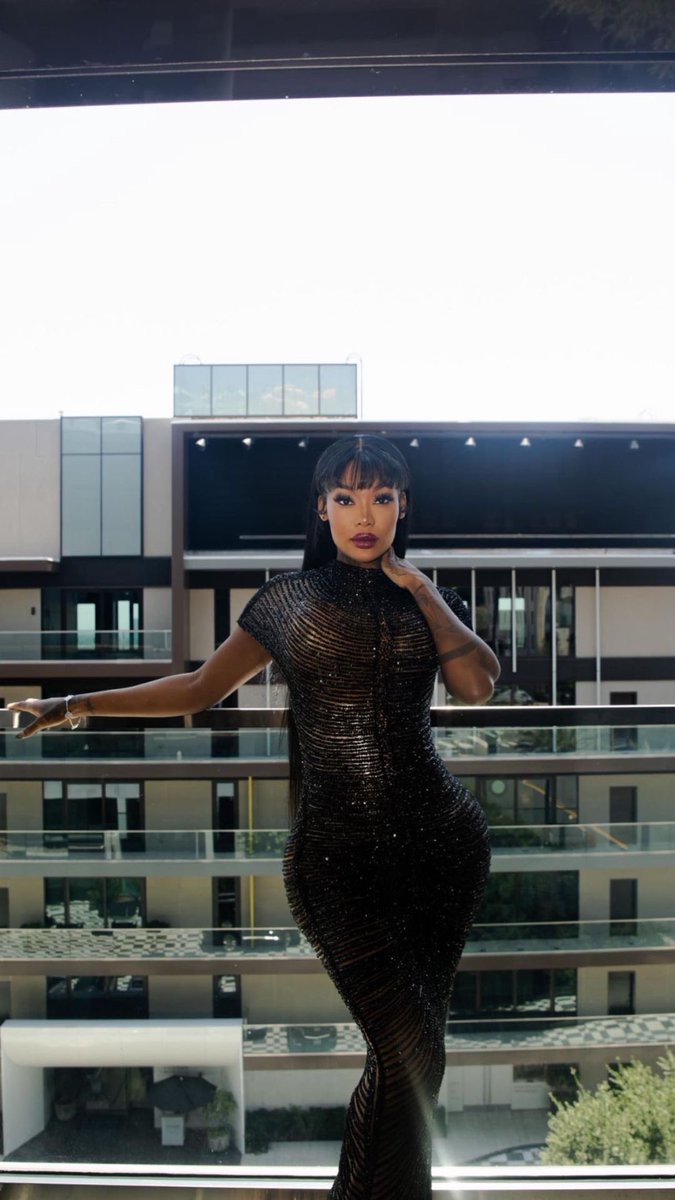 IAMSUMMERWALKER's tweet image. 🤍🤍🤍