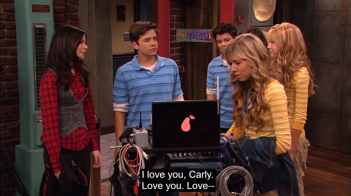 I put together a list of Freddie saying he loves Carly and Carly saying it back #Creddie #iCarly