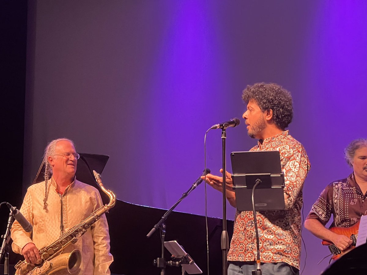 dinakholkar's tweet photo. Excellent performances by @maheshmkale #ICMA10Years #10YearsOfICMA #ICMARevolution #IndianJazzJourney #StanfordJazzWorkshop #ICMAFoundation #MaheshKale #GeorgeBrooks https://t.co/91ZxnokMGA