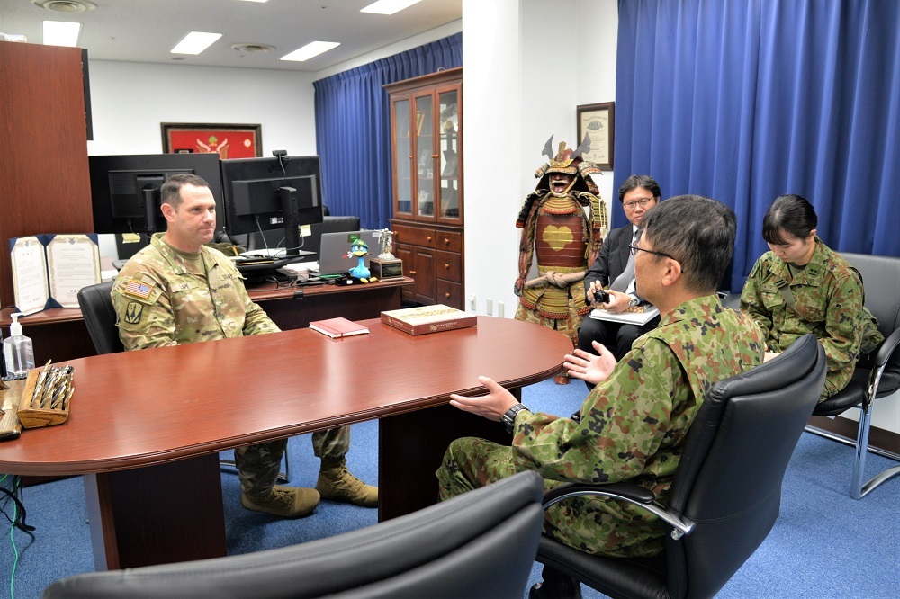 小山高射学校長は、米陸軍第38防空砲兵旅団司令部を訪問しました