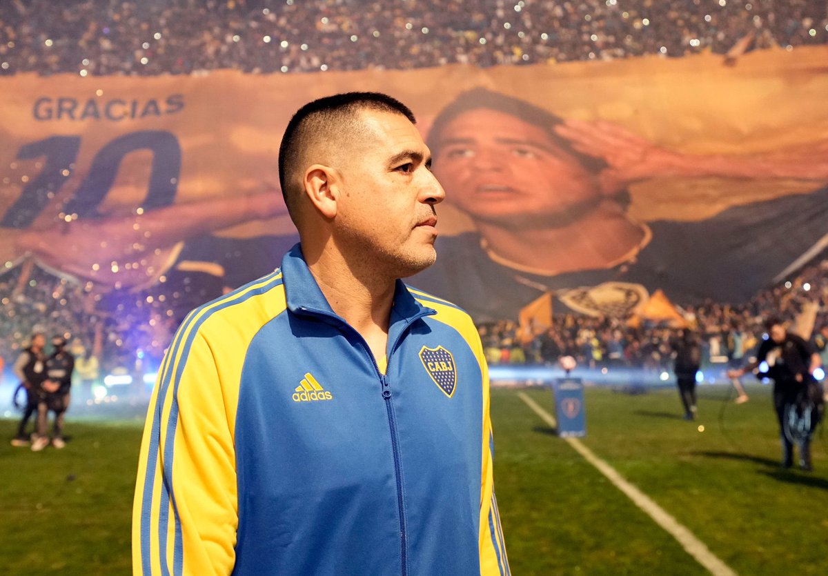PadreBostero's tweet photo. - ¿Y alguna vez tu club tuvo alguna despedida que será recordada para toda la vida?
- https://t.co/lxVIWUJQFo